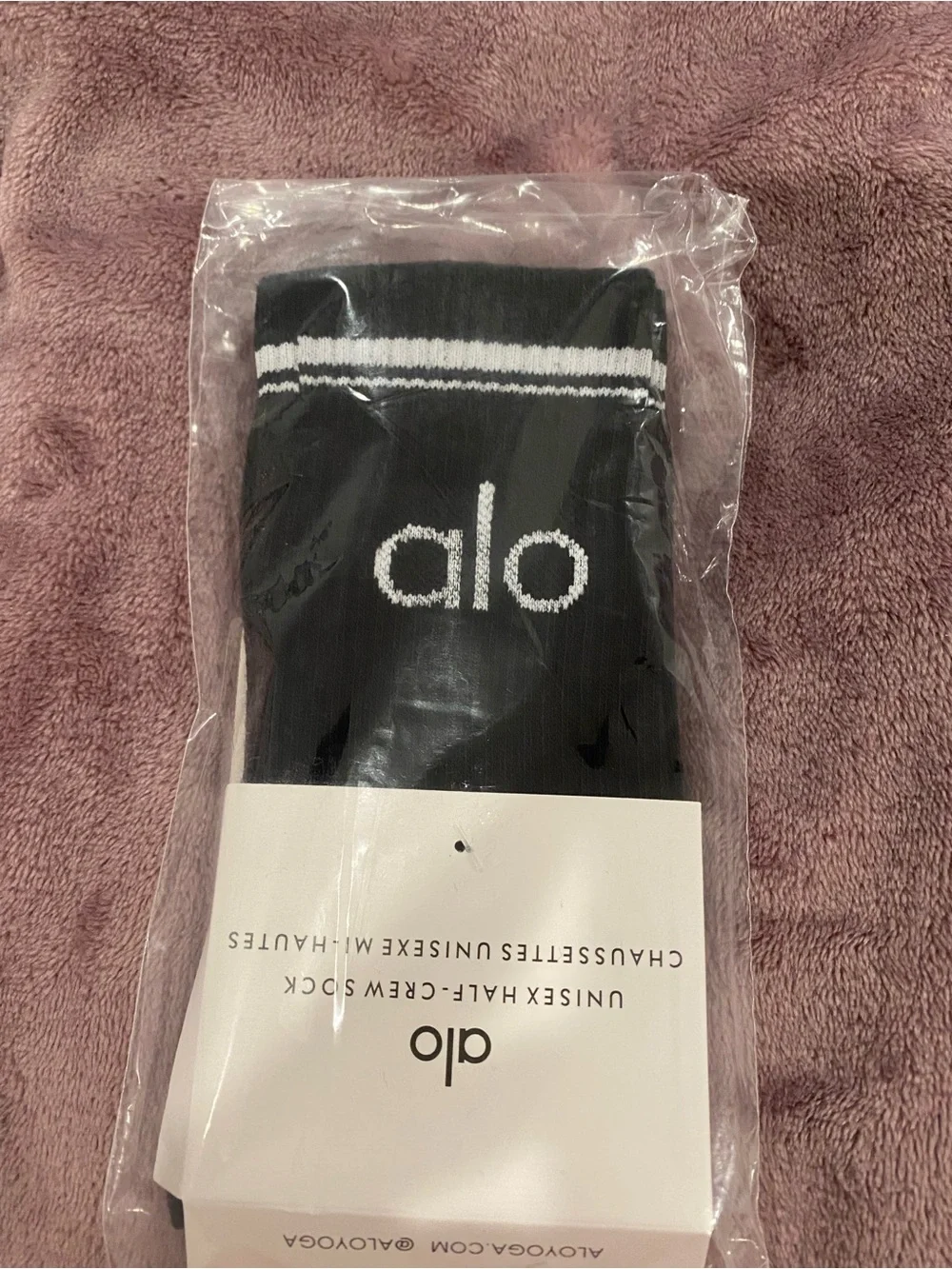 ALO Yoga pack includes